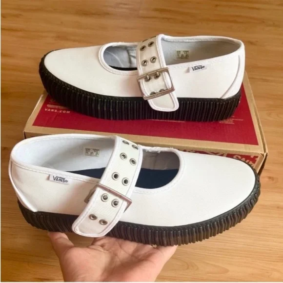 Vans Mary Jane Creeper Shoe Women
10.0 US - Picture 5 of 12